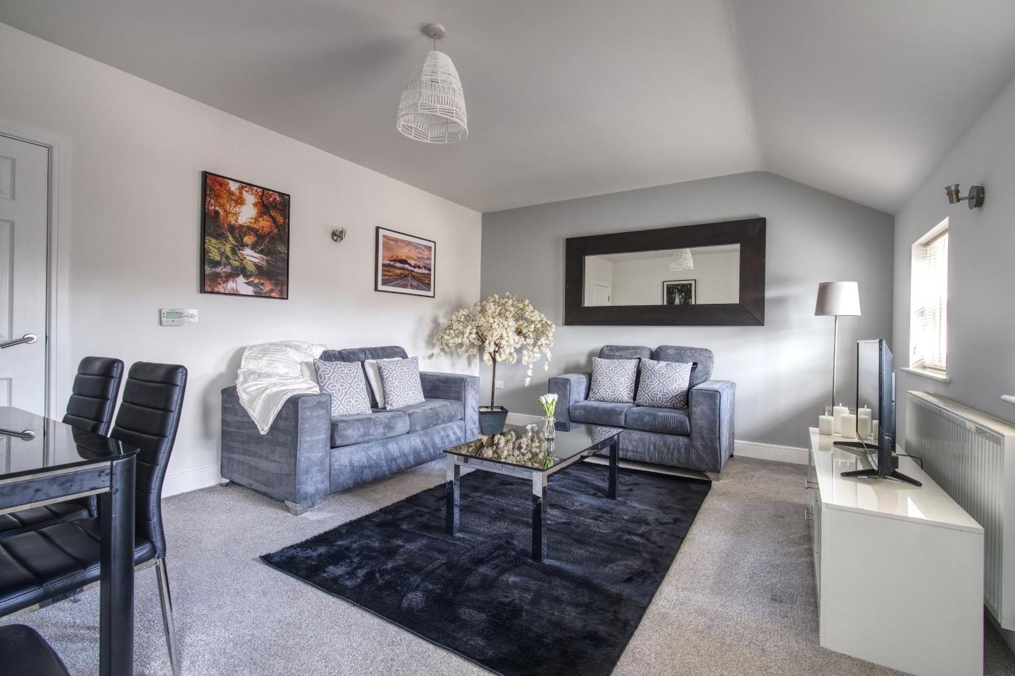 #St Georges Court By Derbnb, Spacious 2 Bedroom Apartments, Free Parking, Wi-Fi, Netflix & Within Walking Distance Of The City Centre Derby Buitenkant foto